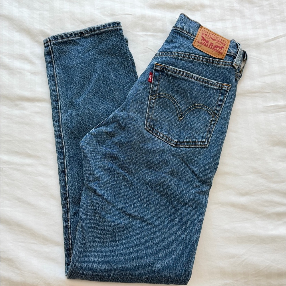 Levi's 501 Medium Blue Straight-Leg Jeans